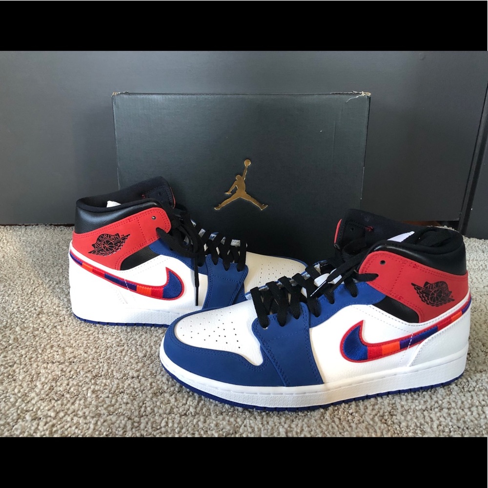 Air Jordan 1 Mid SE